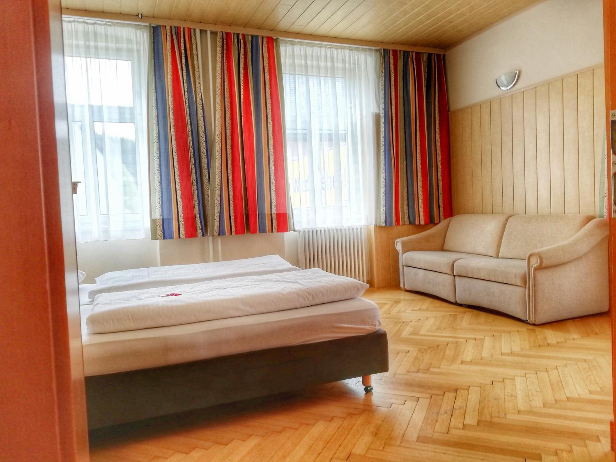 Familie Zuser Hotel Garni Mitterbach Buitenkant foto